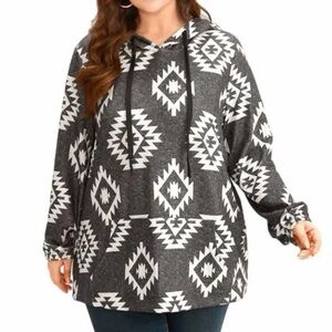 BloomChic Gray and White Geometric Hoodie 18/20 NWOT